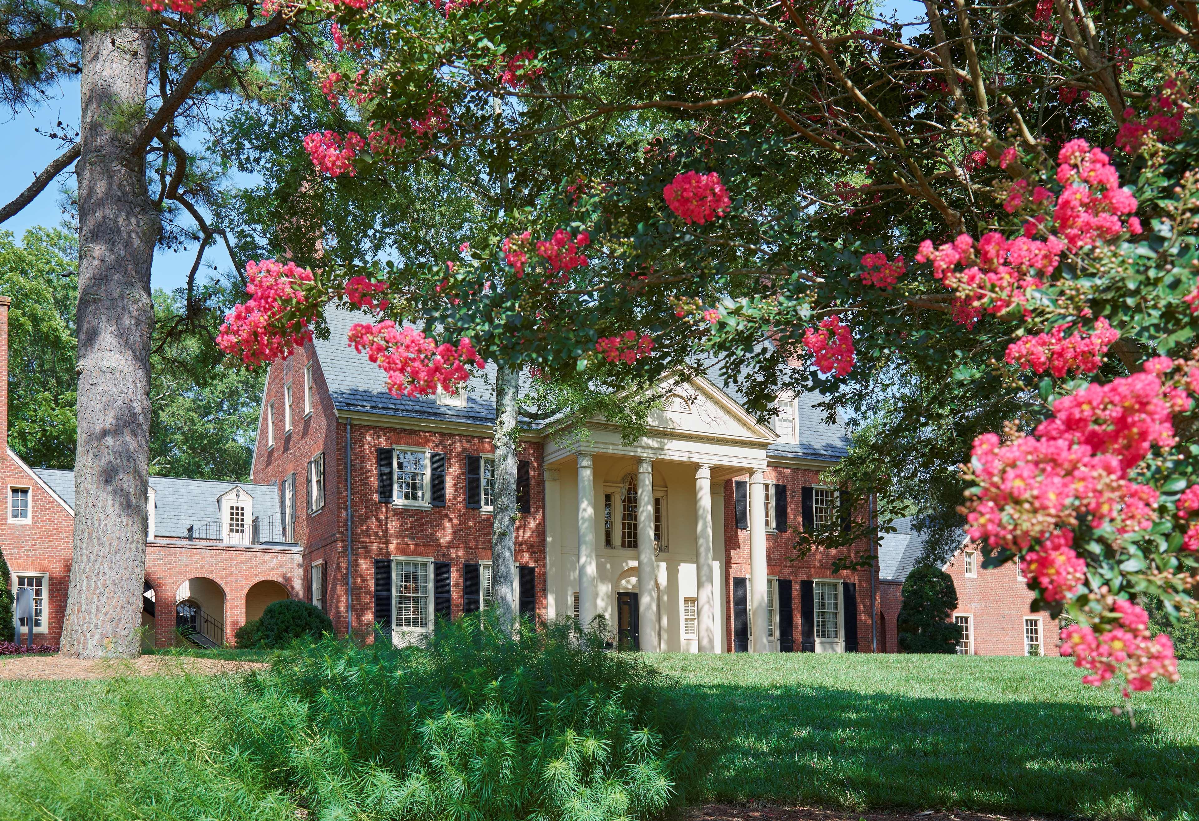 Rizzo Center, A Destination By Hyatt Hotel Chapel Hill Exterior photo